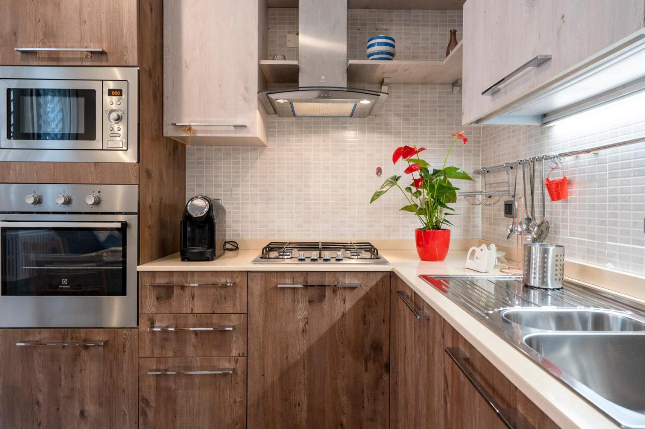 La Casa Di Gio - Stazione & Policlinico Apartment Bari Luaran gambar